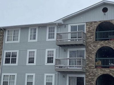 247 W Union St #B-303