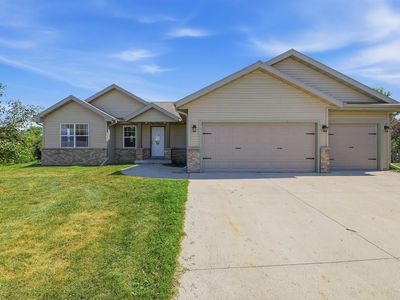 105 Honeycrisp Dr