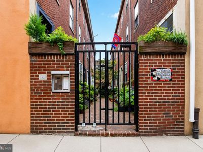 506 S Hancock St