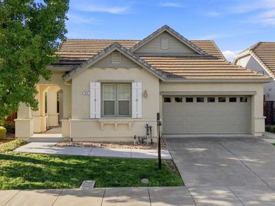 670 Sweet Bay Circle