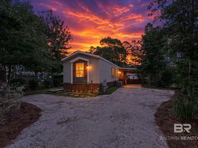 1124 Santa Anna Ln