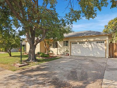 Property at 1325 Holly Dr, Lodi, CA