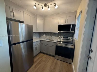 707 S 19th Ave APT 3
