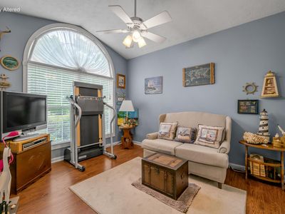 116 Sturbridge Ln