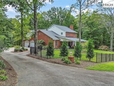177 E Dogwood Drive