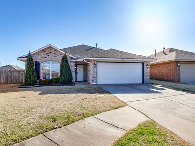 601 SW 38th Pl