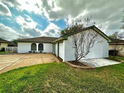 5343 Linda Ln