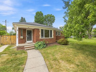 236 Englewood Ave