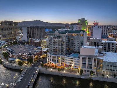 50 N Sierra St #PENTHOUSE 15