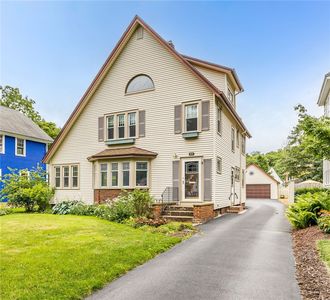 55 Elm Dr
