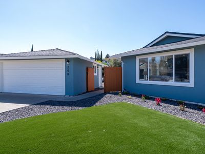 258 Azalea Ct