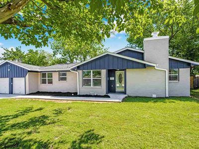 6 SW 51st St