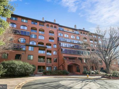 1029 N Stuart St APT 705