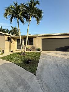 8000 NW 185th St