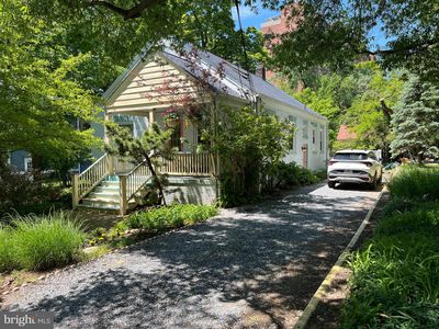 9 Pine Ave