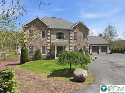 200 Princeton Pnes