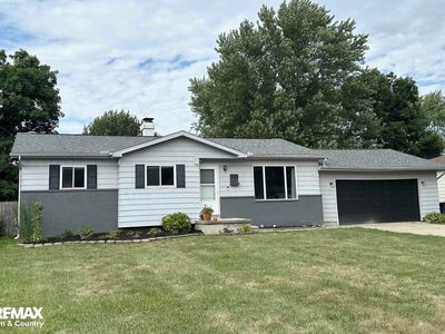 5133 Merit Dr