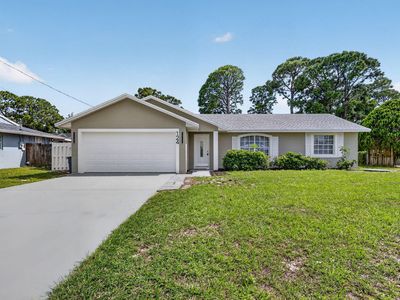 124 SE Eyerly Avenue