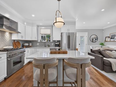 19 Fenwick St APT 1