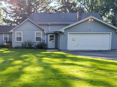 Property at 52 Deerpath Rd, Deer Park, IL