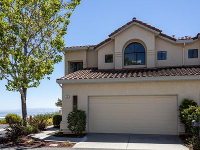 5 Clover Ln