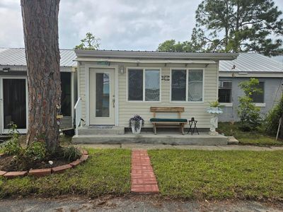 38-2 E Pine St