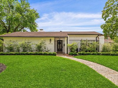7915 Del Monte Dr