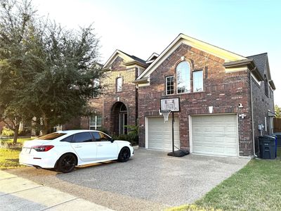 2118 Central Park Dr