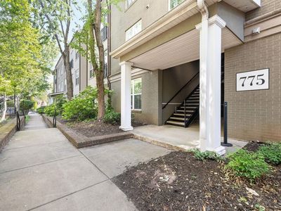 775 Walker Sq APT 2D