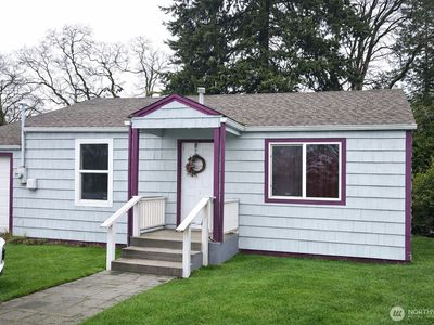 8309 Maple Street SW