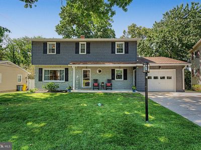 564 Williamsburg Ln