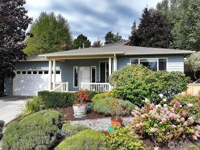 5674 Lenz Place