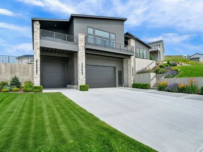 The Pinnacle Plan, Shoreline Estates