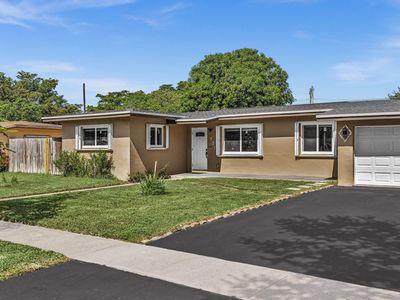721 FAIRWAY Drive