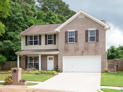 126 Cloverwood Dr SW