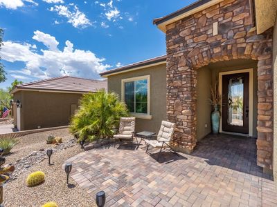 684 Bridle Path Ln