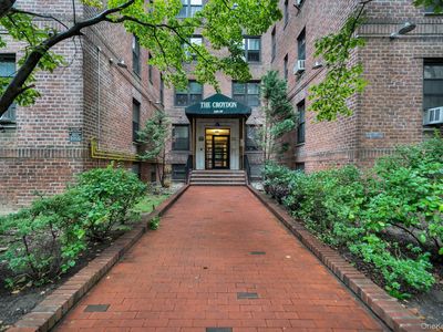 140-35 Burden Crescent #402