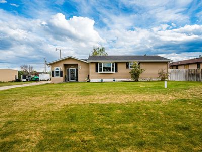 2851 2nd Ave W
