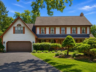 107 Roxborough Pl