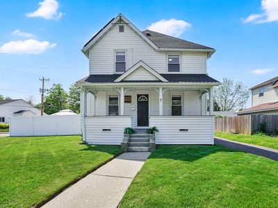 7 Maple St