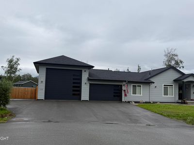 1435 S Andre Cir