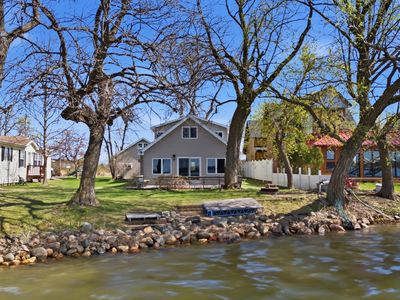 192 Shorewood Dr