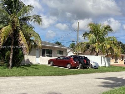 Property at 2101 N 57th Ter, Hollywood, FL