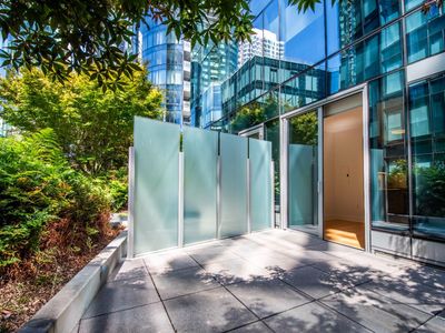 333 Beale St APT 3A
