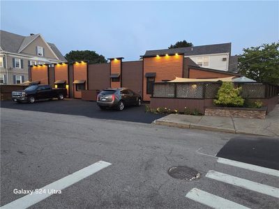 609 Armistice Blvd