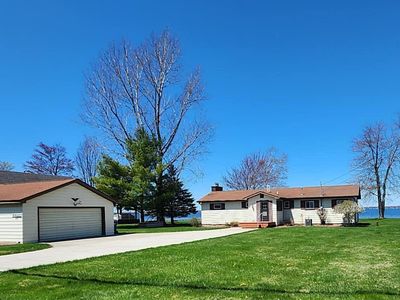 3113 Long Point Dr