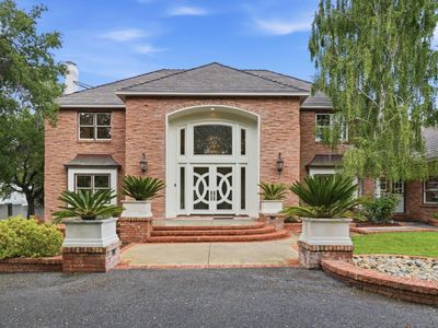 108 Harwood Ct