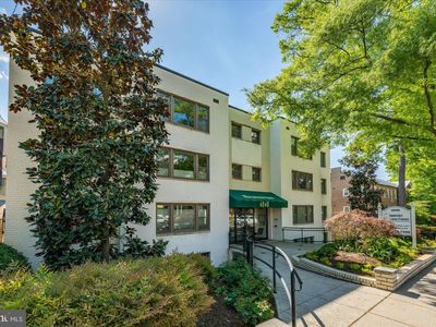 4840 Macarthur Blvd NW #402