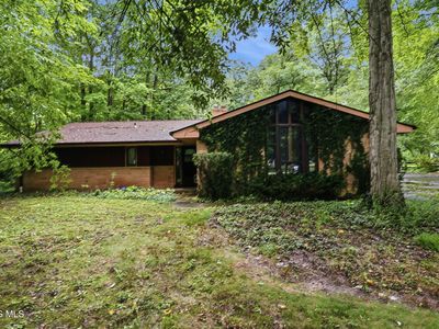 16170 Beechwood Rd