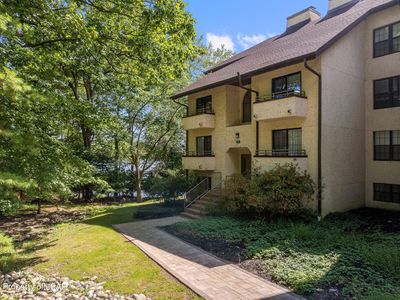 5-301 Midlake Dr